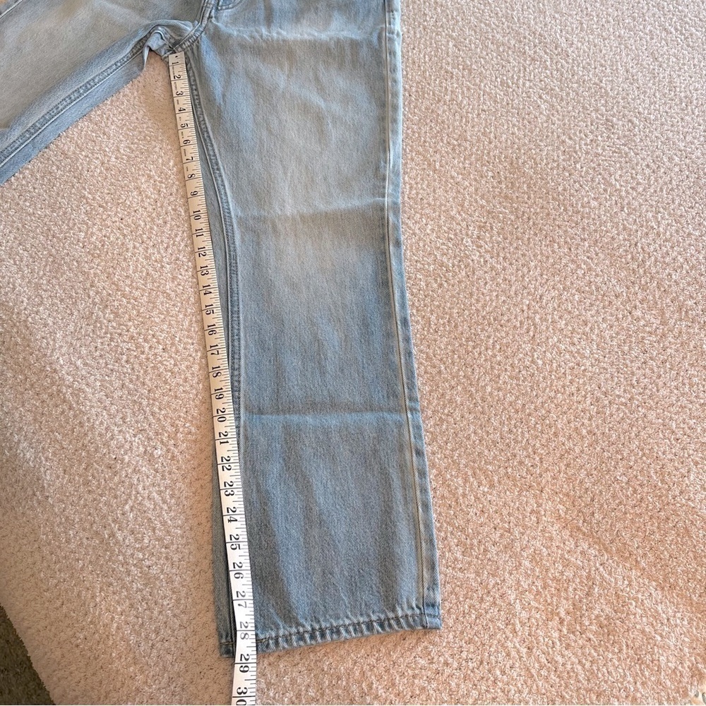 NWT Men’s Old Navy Light Wash Straight Jeans Size 30/30 - Picture 9 of 12